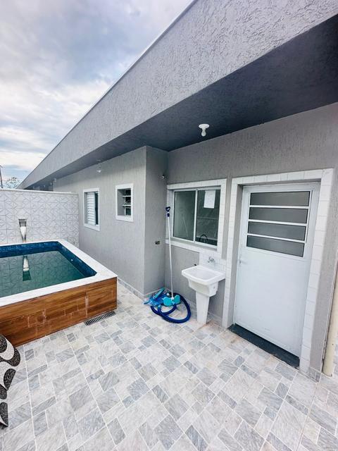 Casa à venda em Itanhaém, Centro, com 2 quartos, com 62 m²
