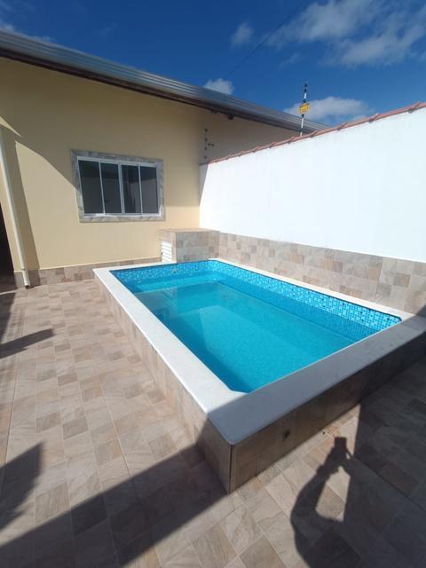 Casa à venda em Itanhaém, Jamaica (Praia), com 2 quartos, com 72 m²