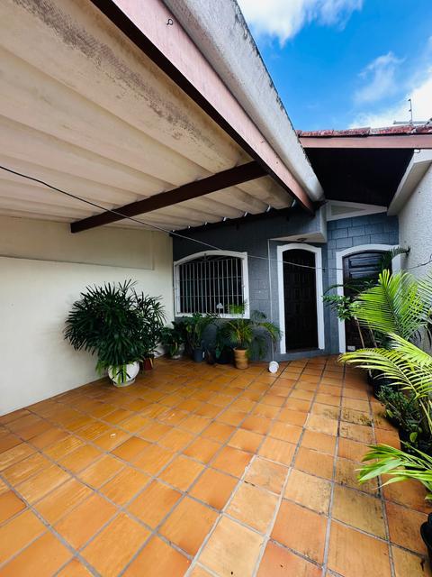 Casa à venda em Itanhaém, Nossa Senhora do Sion, com 2 quartos, com 64 m²